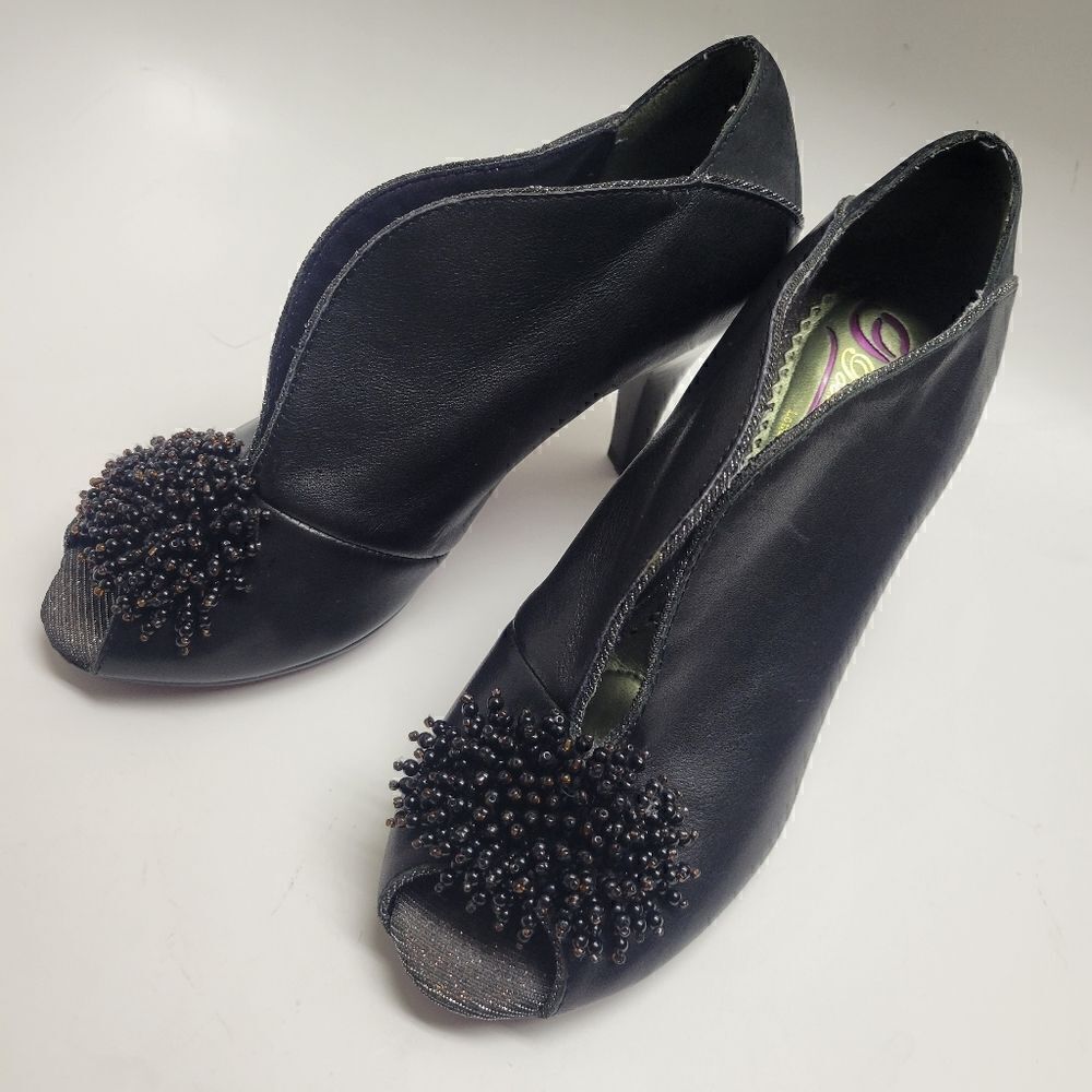 Poetic License Beaded Slit Front Heels - Picture 5 of 12